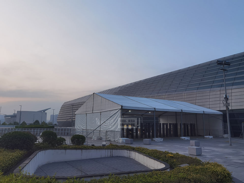 鄭州奧體林俊杰演唱會安檢篷房租賃已經搭建完畢