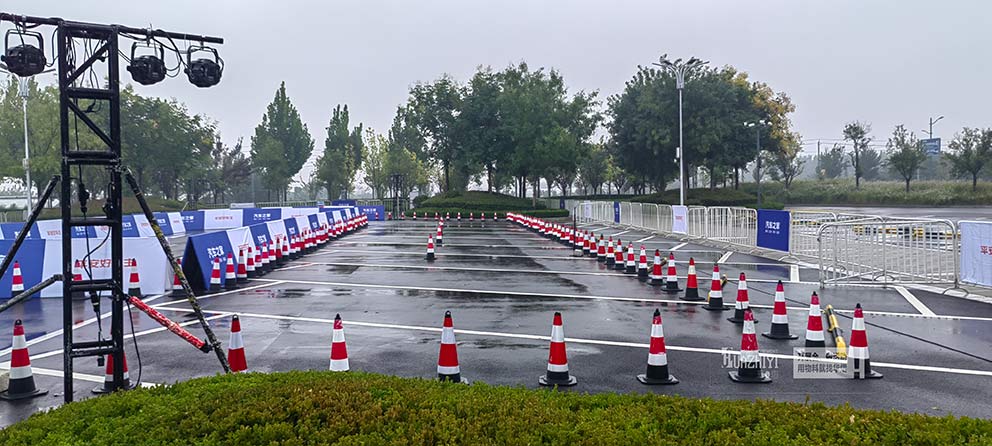 汽車之家試駕會(huì)現(xiàn)場使用了鄭州華熠A板租賃